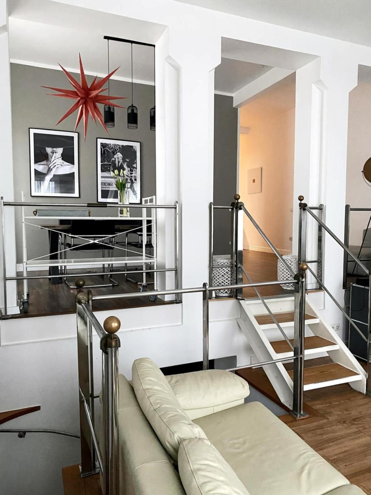 90sqm Unique Living Near The Alster Lejlighed